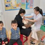 Phòng, chống bệnh bại liệt: Vì sao trẻ đã tiêm đủ vắc xin 6 trong 1 vẫn cần uống đủ 3 liều OPV?