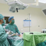 Phẫu thuật nội soi tuyến giáp qua đường miệng: Kỹ thuật hiện đại, không để lại sẹo vùng cổ