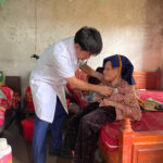 Ba Chẽ: Ấm áp nghĩa tình trong các hoạt động chăm sóc sức khỏe người cao tuổi