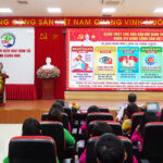 Chi bộ Phòng khám – Da liễu – Sức khoẻ sinh sản sinh hoạt chuyên đề về quán triệt Nghị quyết Hội nghị Trung ương 2 khóa XIV và đẩy mạnh chuyển đổi số