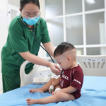 Bệnh viện Sản Nhi Quảng Ninh đẩy mạnh ứng dụng kỹ thuật cao trong chẩn đoán, điều trị – Phẫu thuật tim hở thành công cho bệnh nhi 22 tháng tuổi mắc tim bẩm sinh